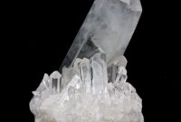 How to Use Crystals | Sari Helen SOULPRENEUR How to Use Crystals | Sari Helen SOULPRENEUR